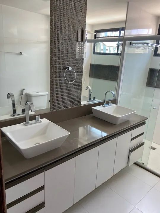 Alugo apto. na 13 de Julho, 4/4 sendo 3 suítes, reformado, sombra e vista p/ o mar. - Foto 11