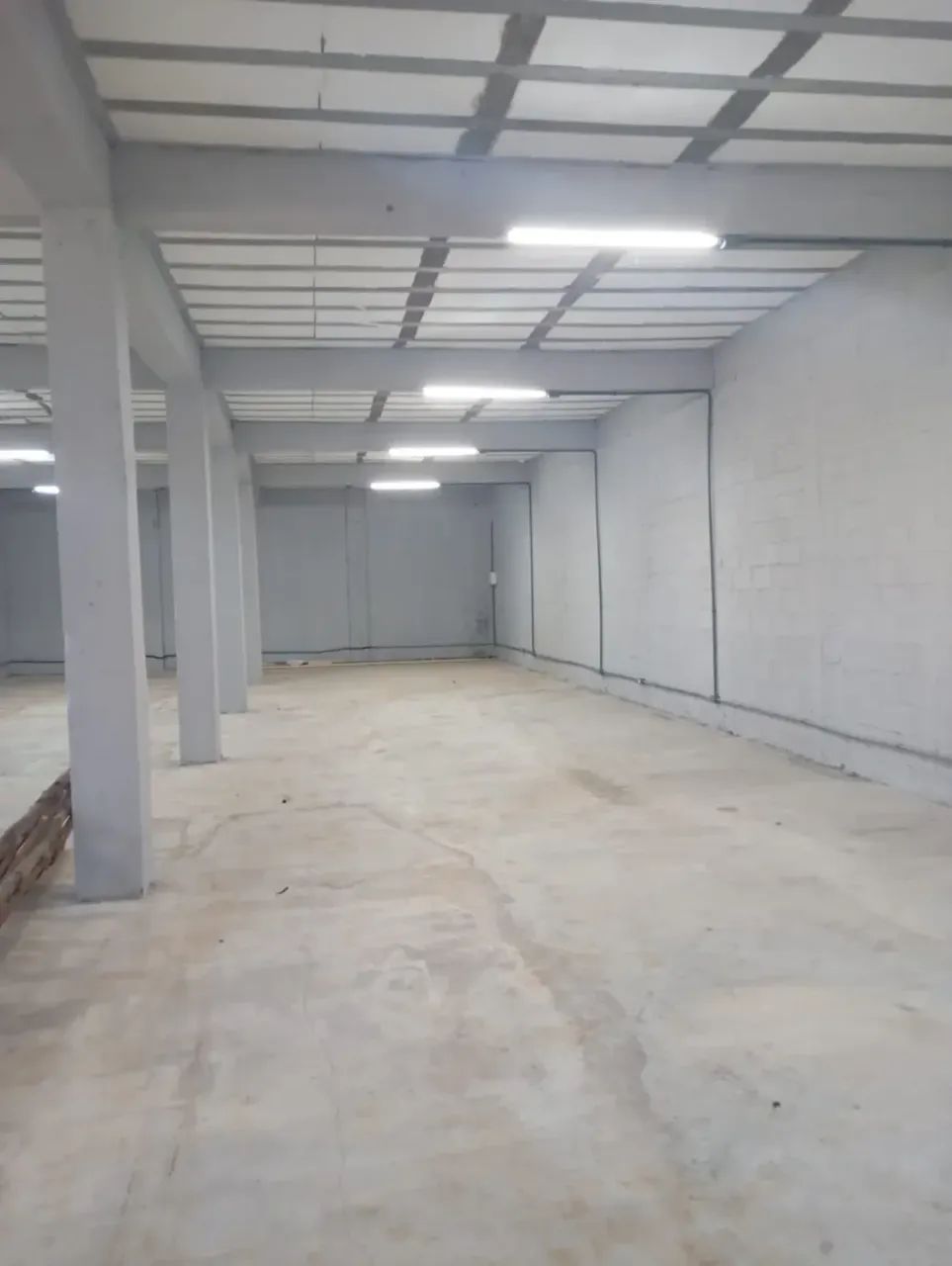 02 Galpão Comercial Podendo aluga separado - Foto 2