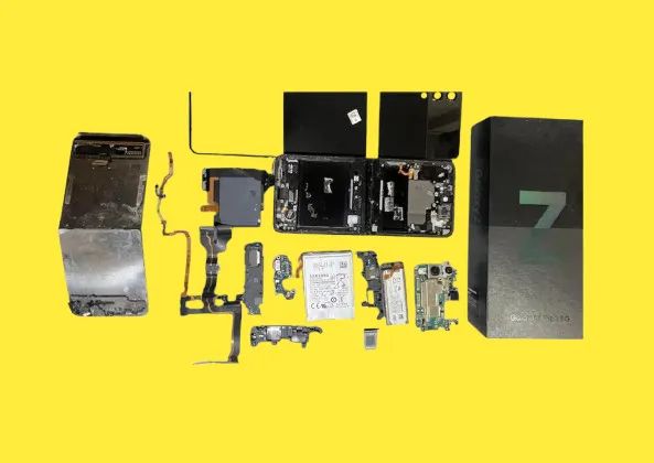 Samsung Galaxy Z Flip 3 5G retirada de peças.