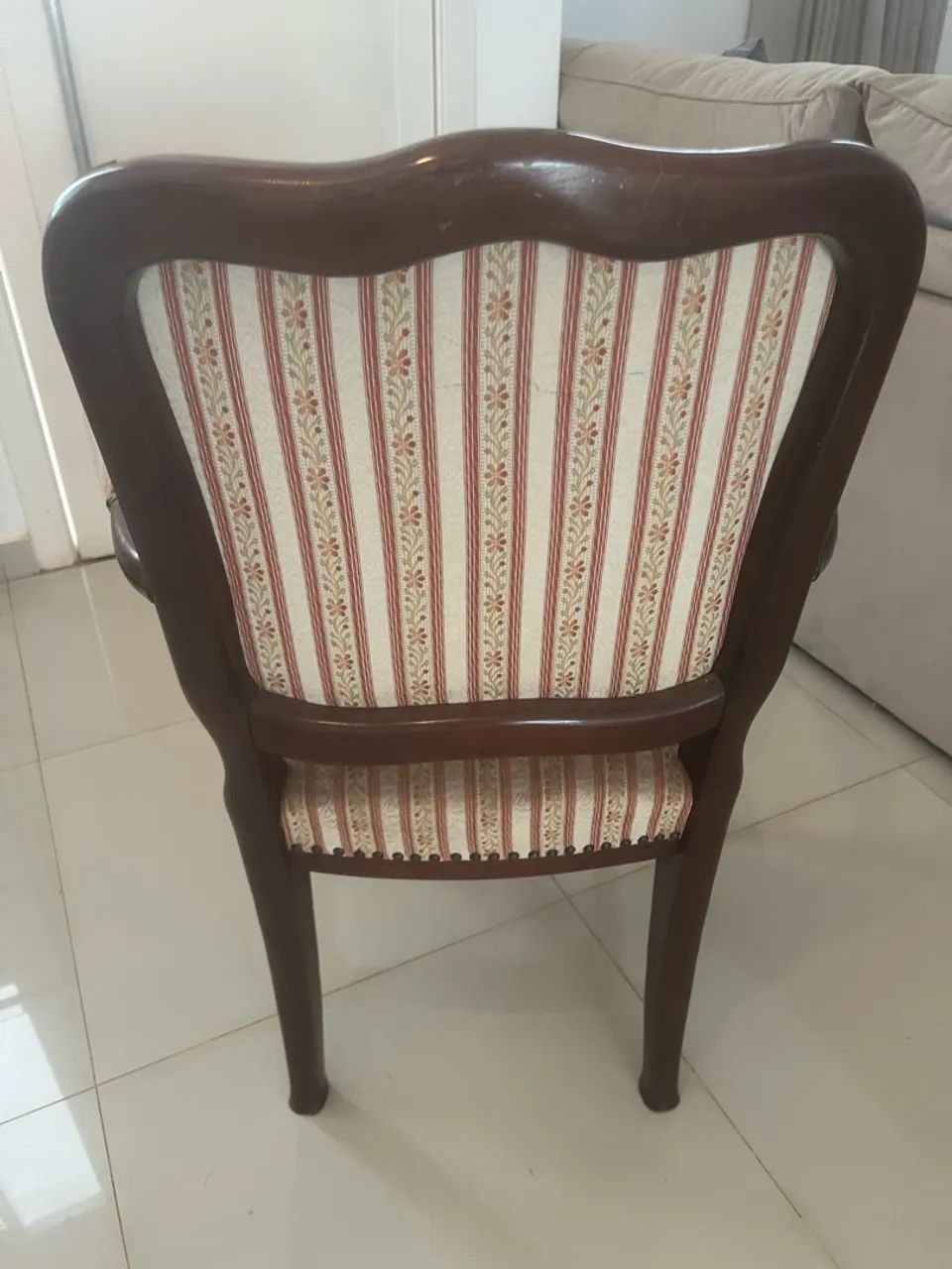 POLTRONA CLÁSSICA À VENDA  - Foto 4
