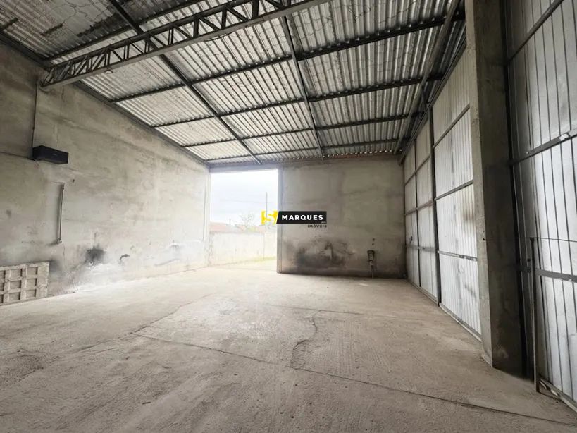 Galpão Comercial de 140m² no bairro Boehmerwald