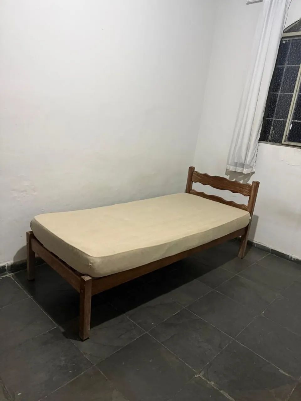 Cama de solteiro 
