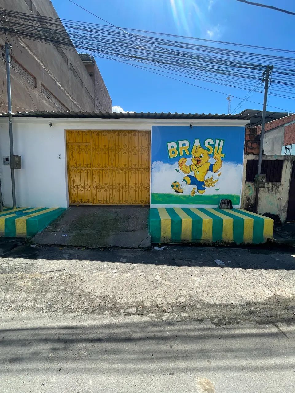 Vende-se esta casa 