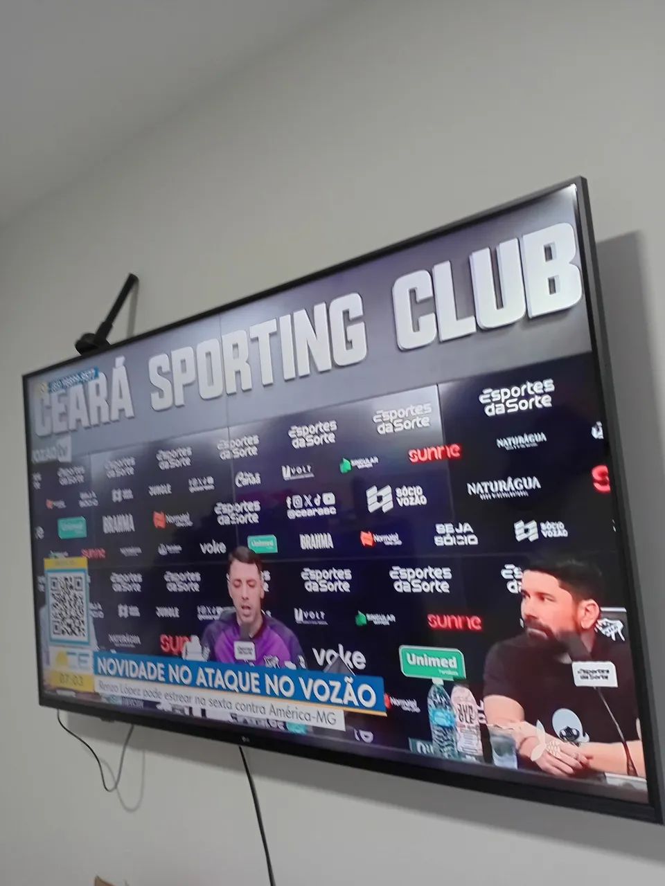 Vendo TV LG 50 4k - Foto 2
