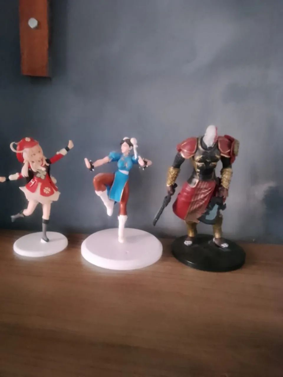 Chunli,Kratos ,genshin impact lote action  - Foto 2