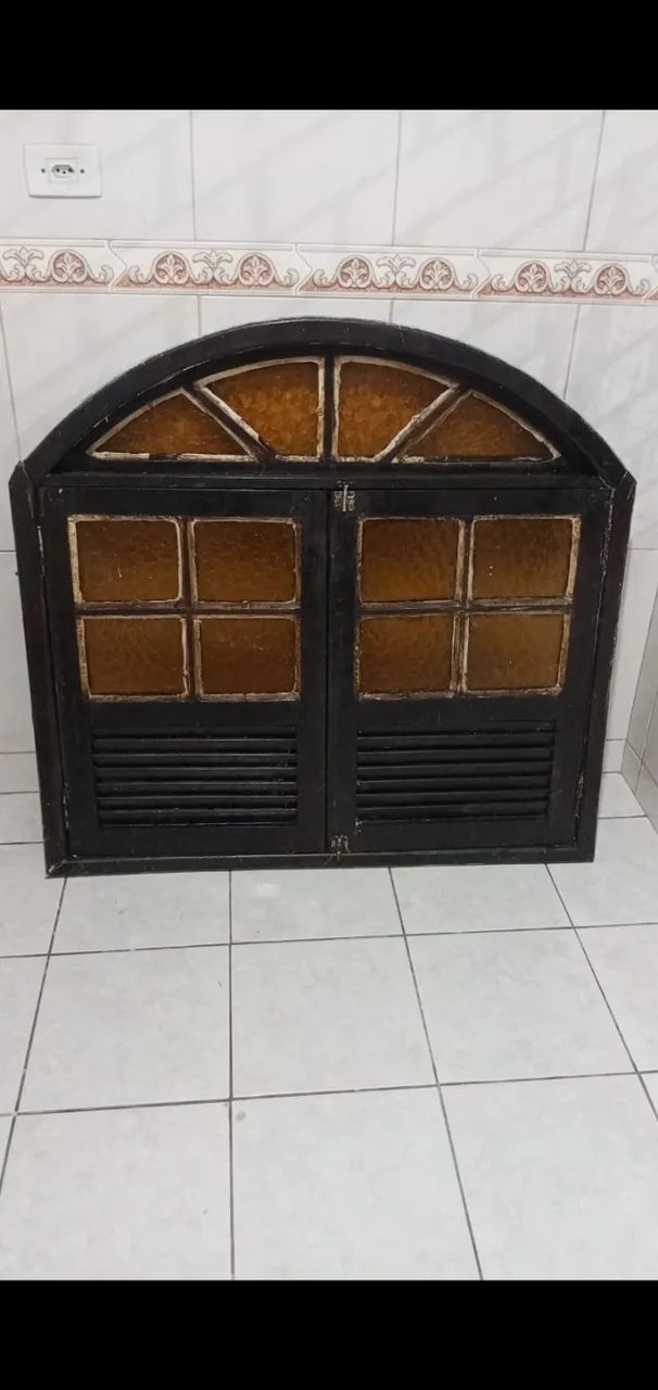 Janela de madeira ?