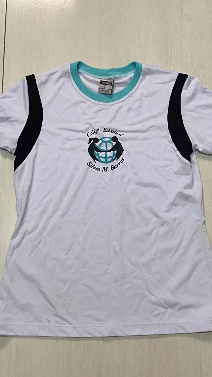 Uniforme Silvio Magalhães barros 