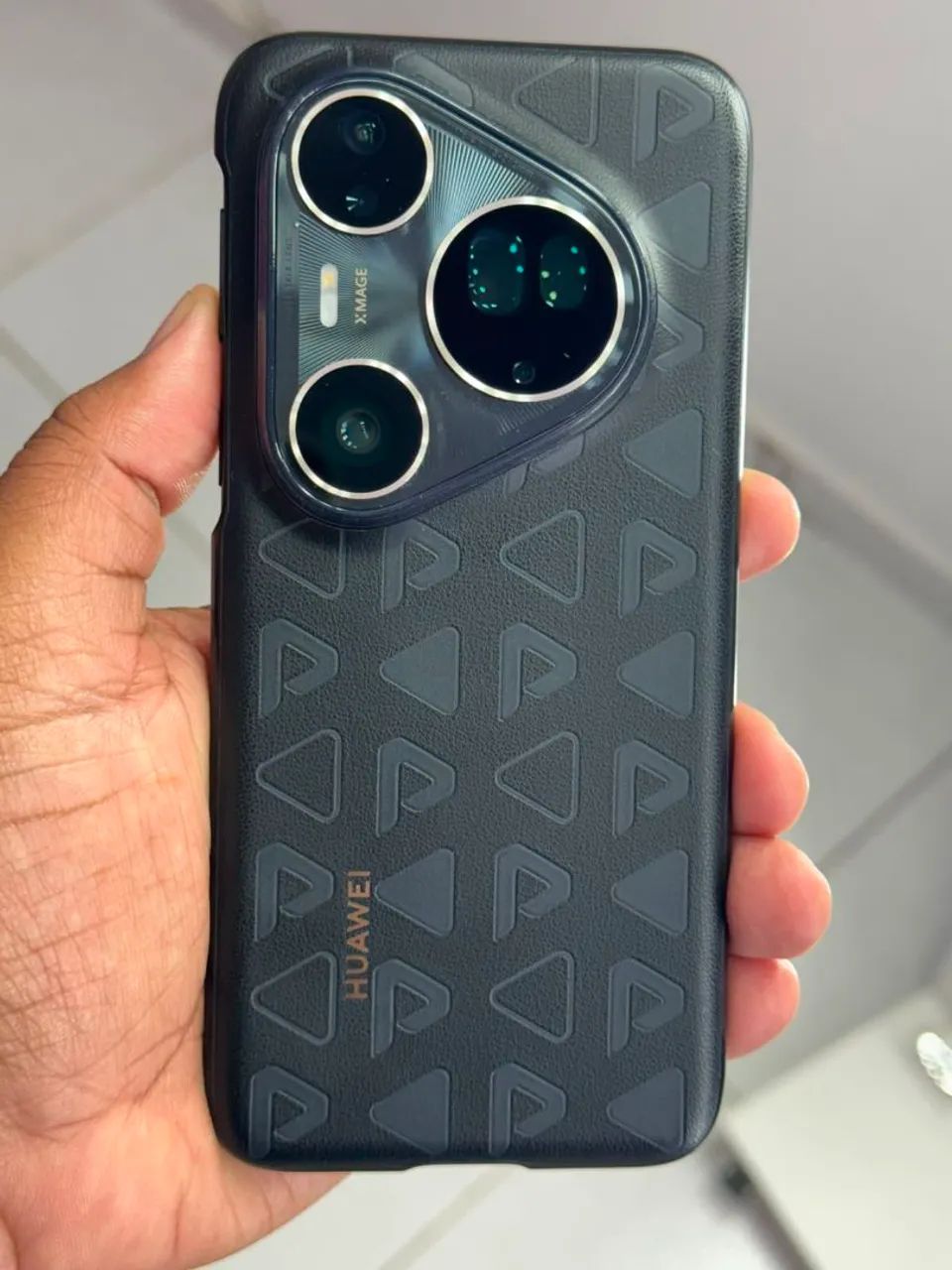 Huawei pura 80 ultra.  - Foto 4