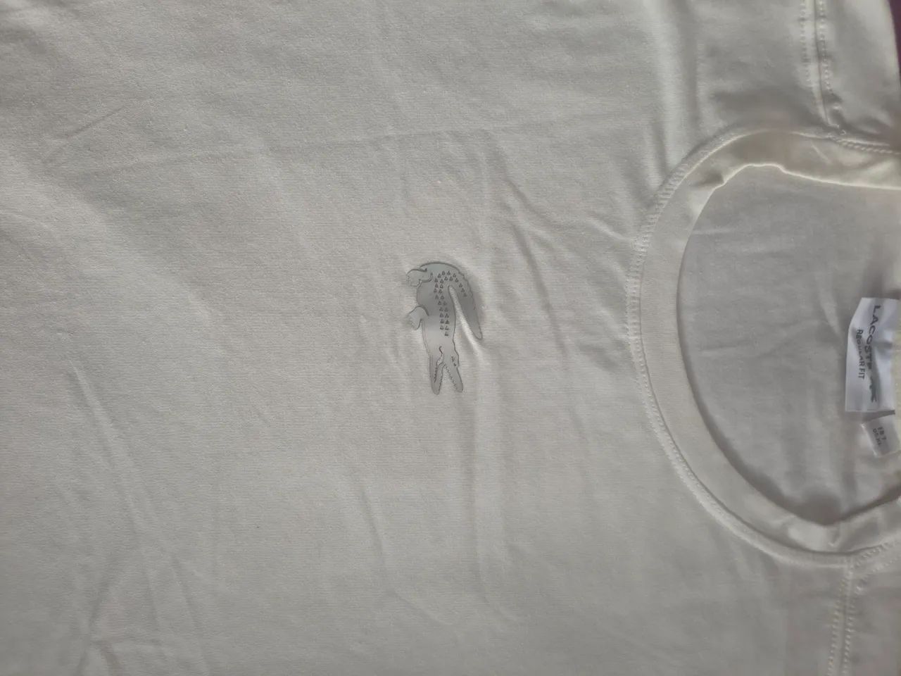 Camisa Lacoste tamanho g - Foto 2