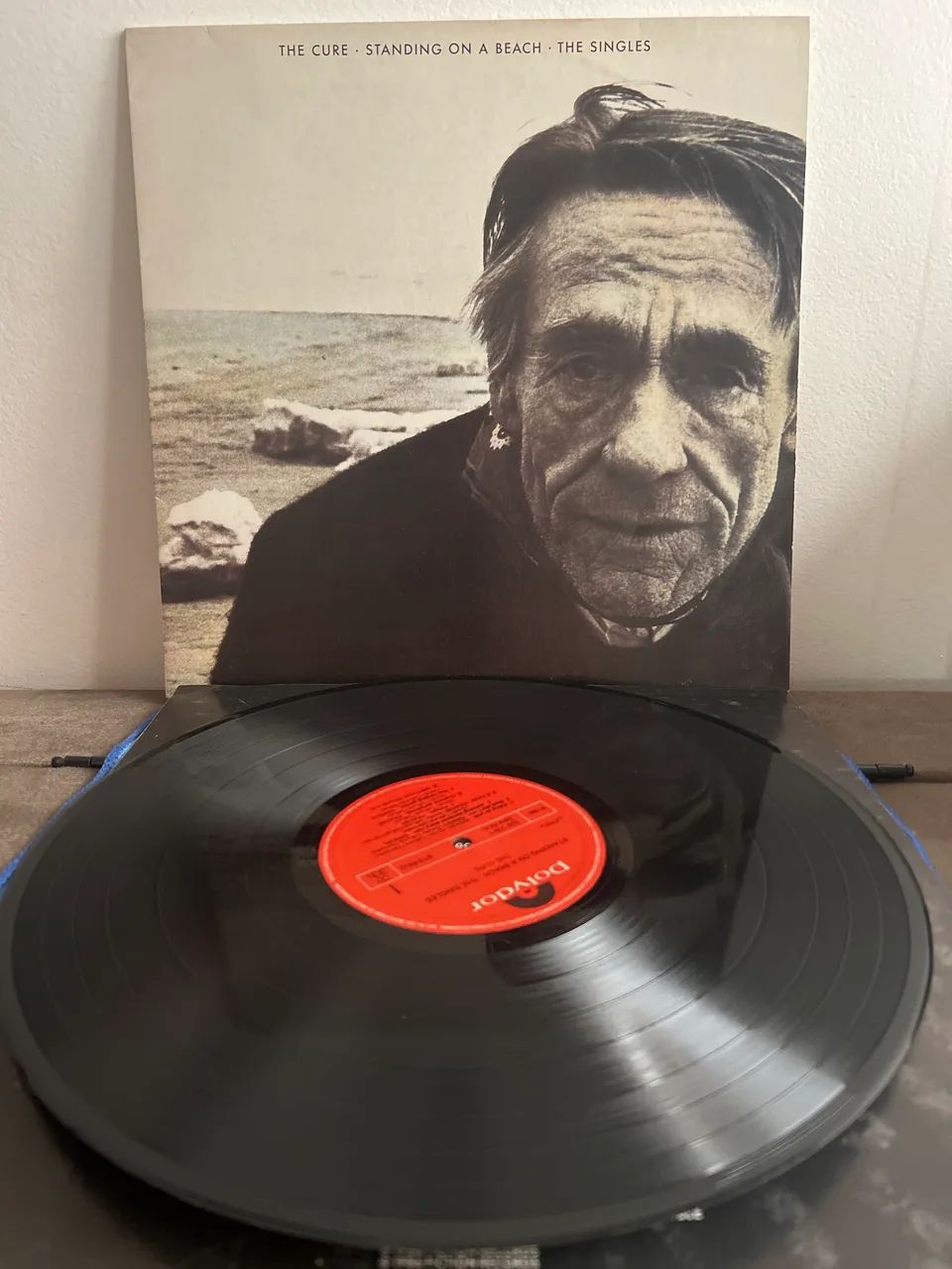 LP The Cure - Standing On a Beach - The Singles - Foto 2