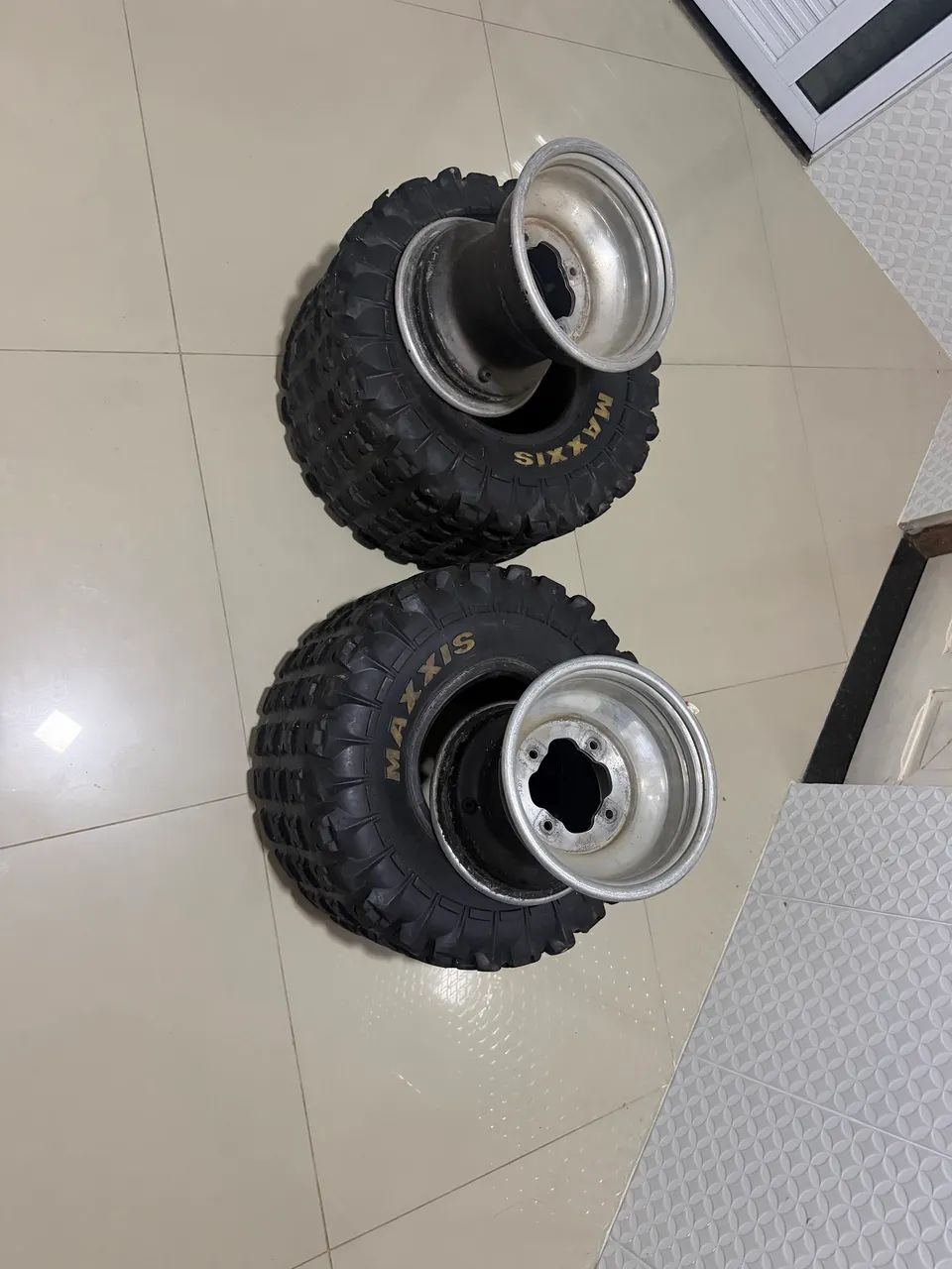 Par de rodas 9 quadriciclo yfz 450 (condição boa) 