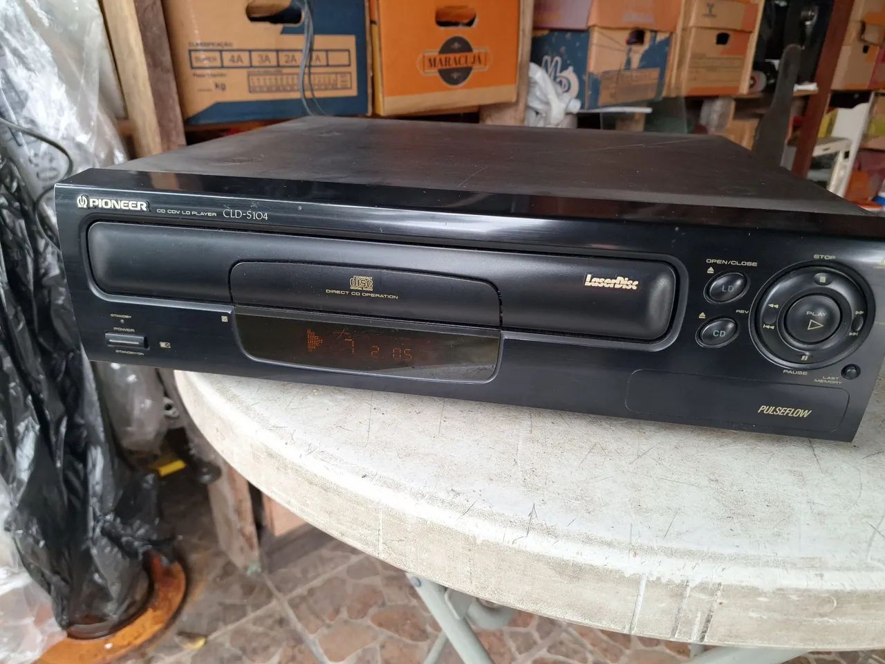 Pioneer CLD-S104 LaserDisc