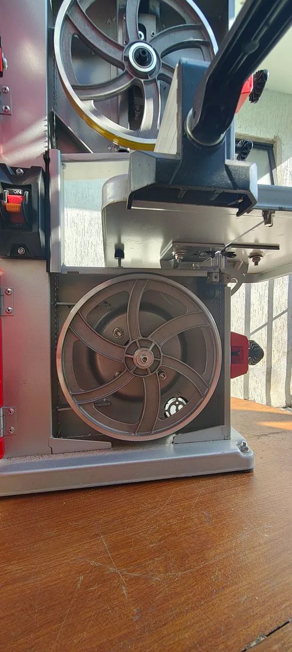 Serra de fita Einhell 250W 127V seminova - Foto 5