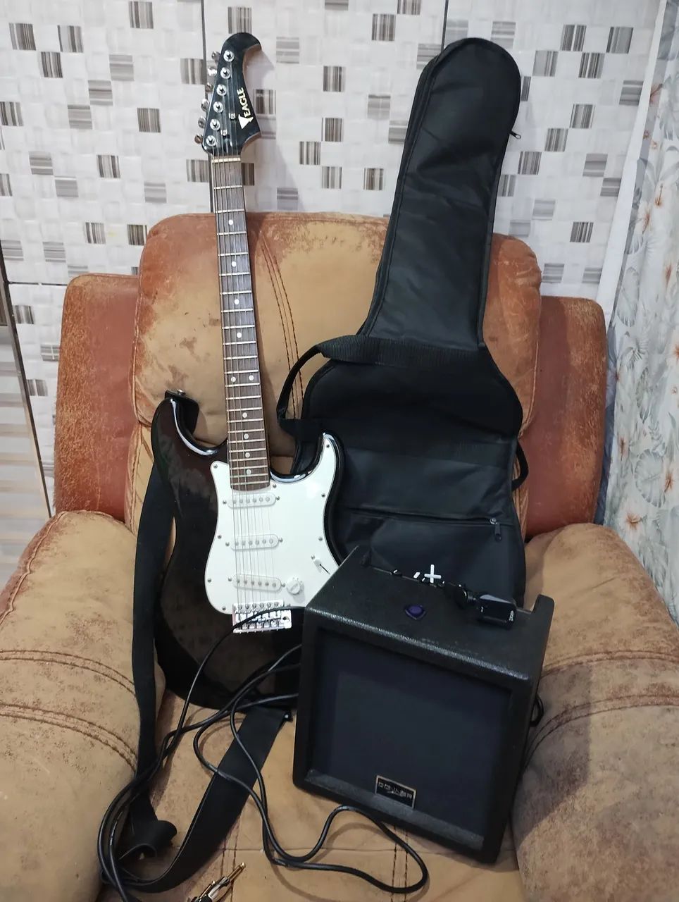 Guitarra e Amplificador 