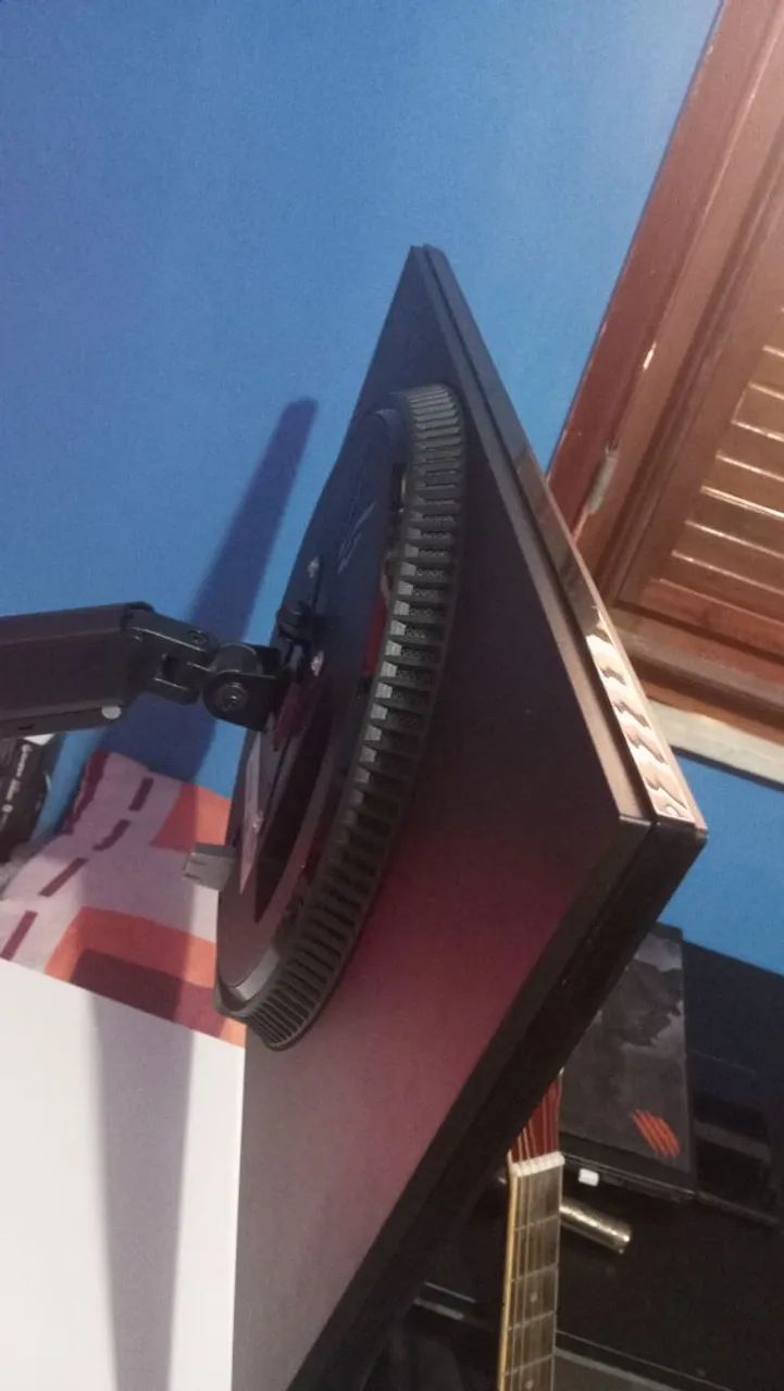 Monitor LG UltraGear - Foto 2