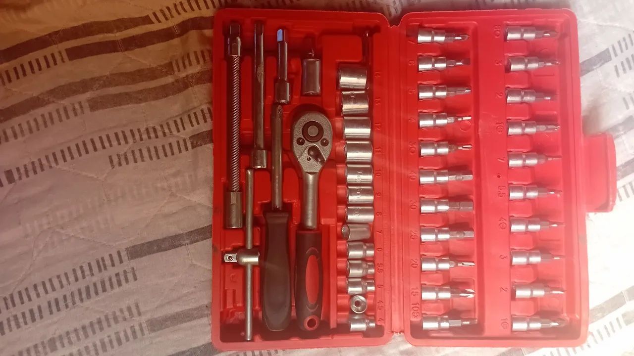 Chaves completa 1