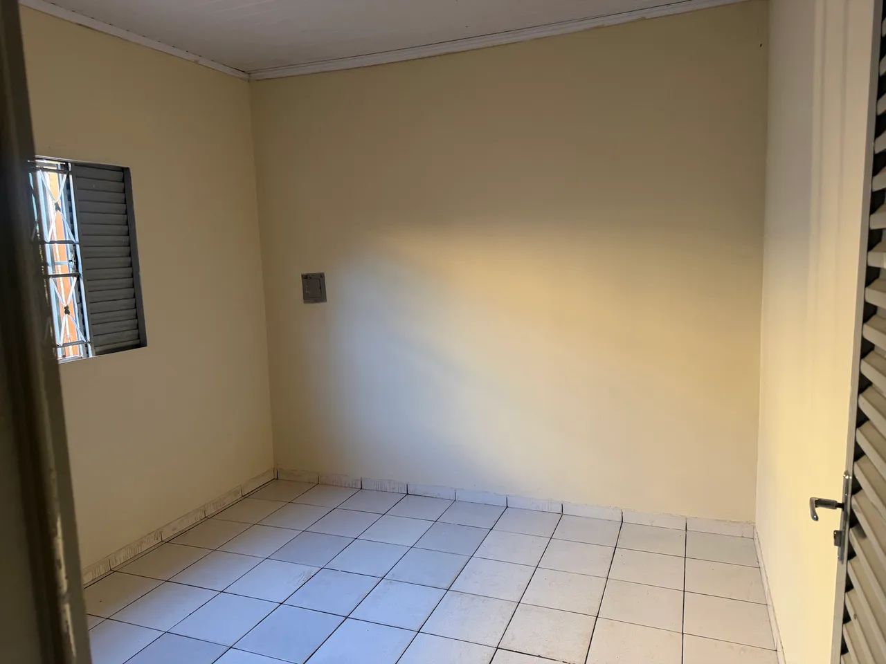 Alugo casa no centro do Jardim Ingá  - Foto 3