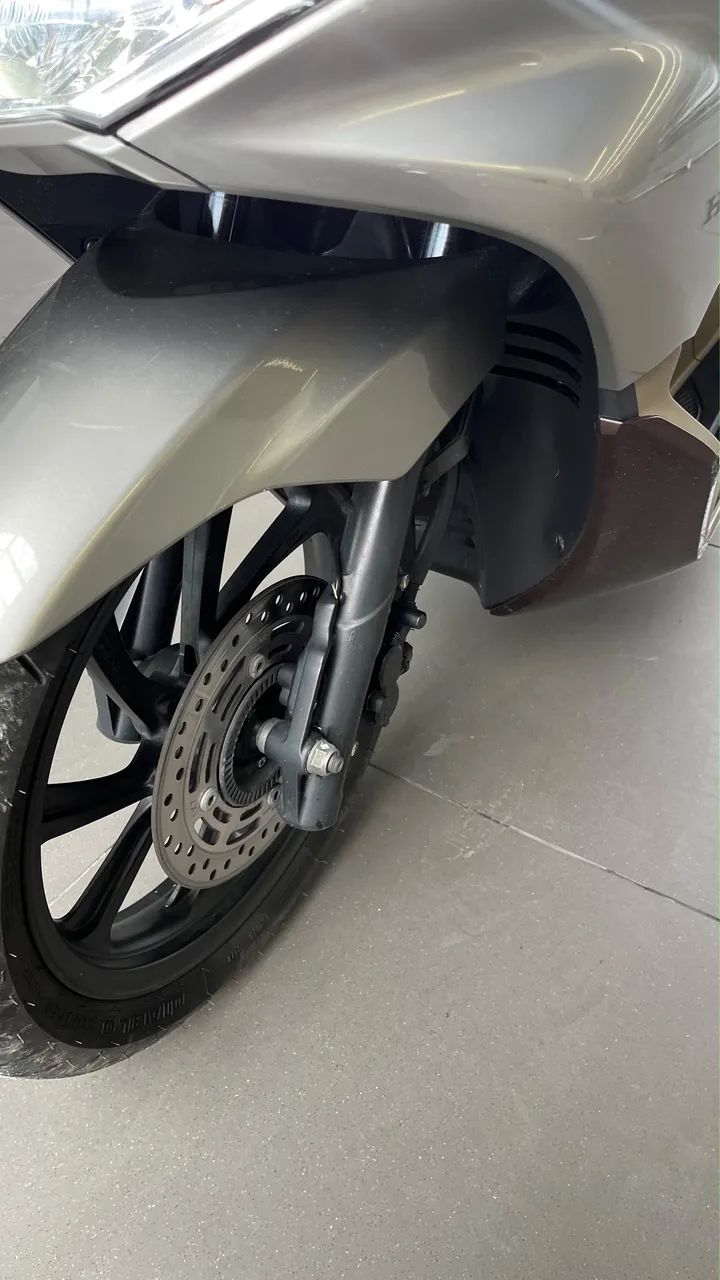 PCX 150 DLX 2022 - Foto 2