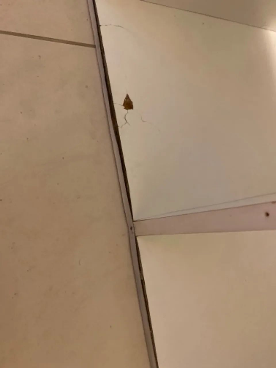 Escrivaninha com estante MENOR VALOR - Foto 5