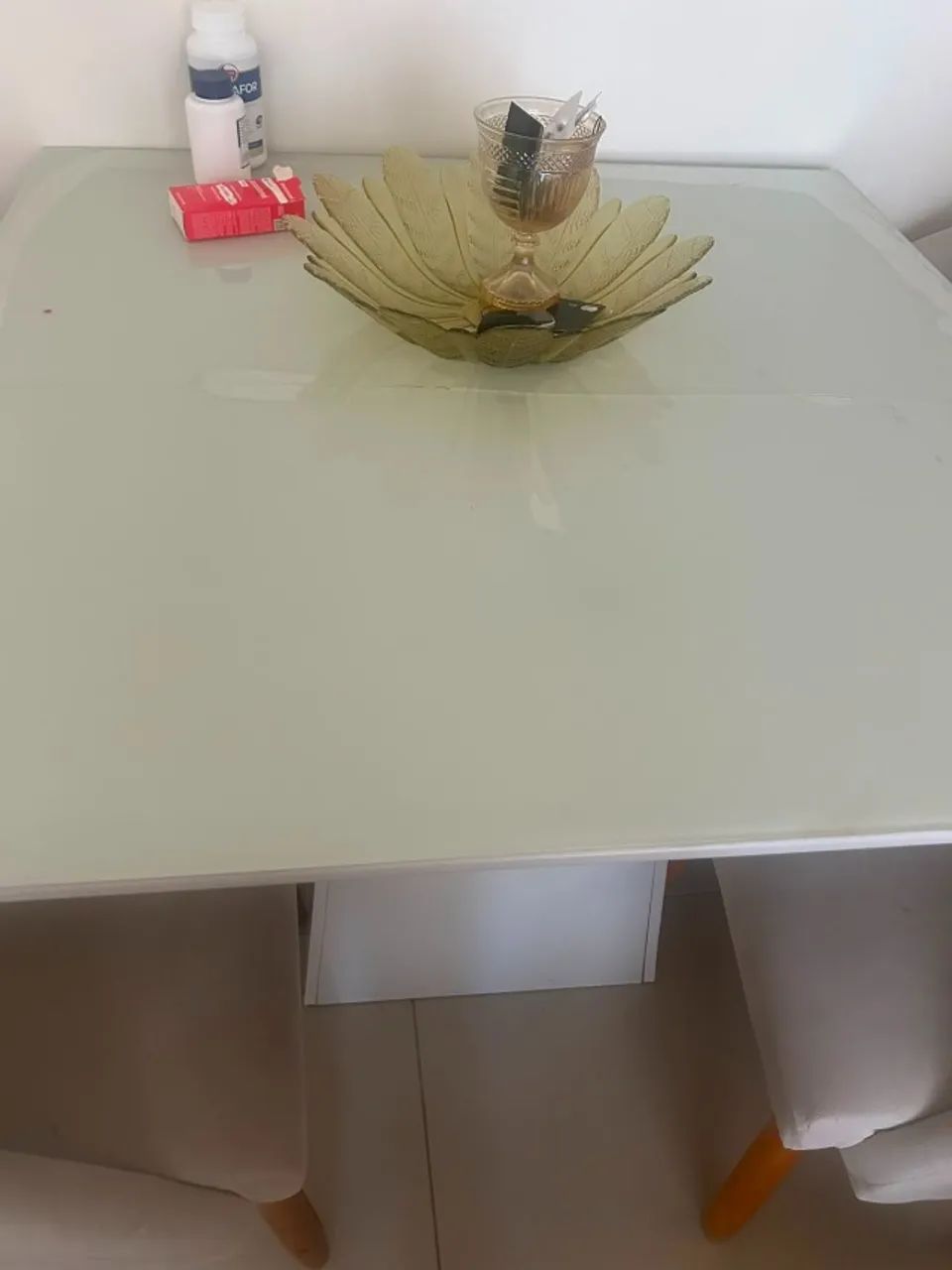 MESA DE JANTAR COM VIDRO QUEBRADO  - Foto 2