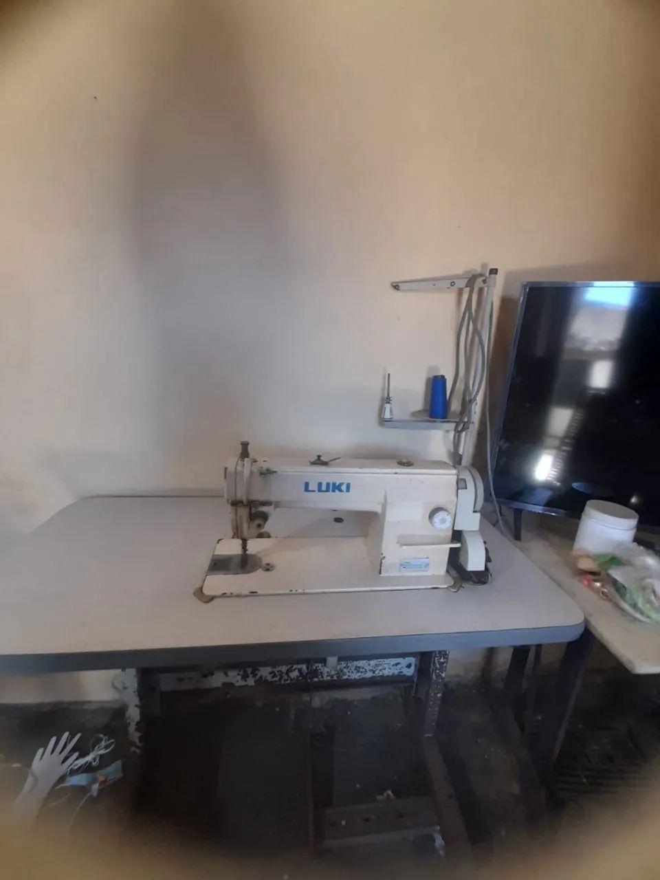 Máquina de costura industrial  - Foto 2