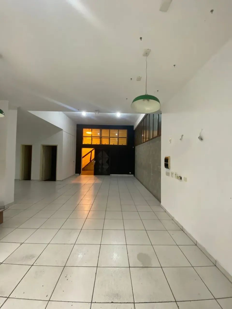 Ponto Comercial no Centro de São Roque! - Foto 2