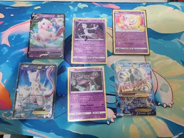 Cartas de Pokemon mew e mewtwo