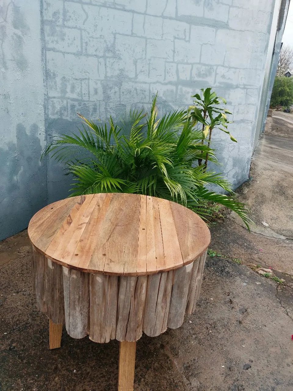 Mesa de centro rústica em madeira maciça de demolição  - Foto 4