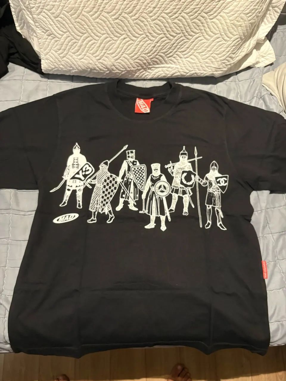 Camisa mad enlatados