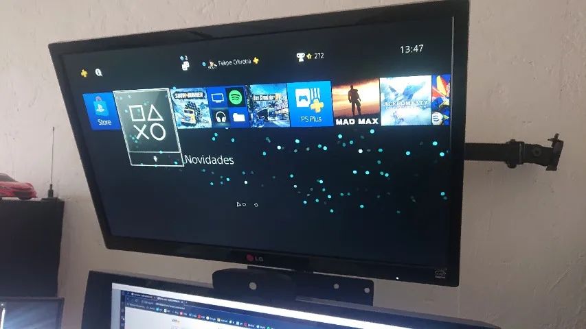 Monitor LG IPS em excelente estado.