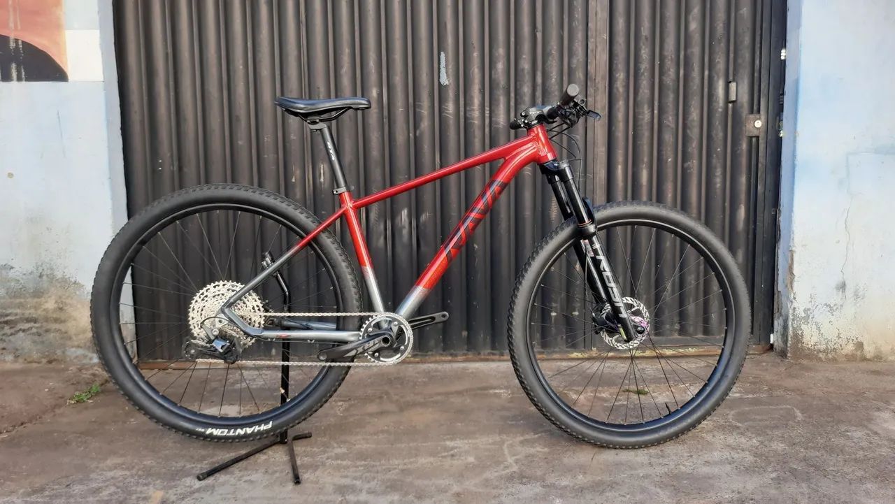 Bicicleta MTB aro 29 Rava Nazca boost 12v com Deore