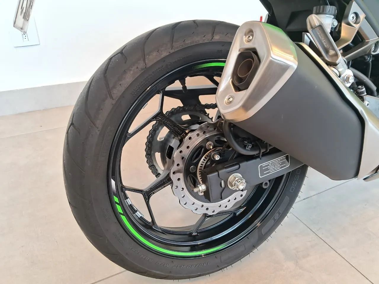 Kawasaki NINJA 300 - Foto 5