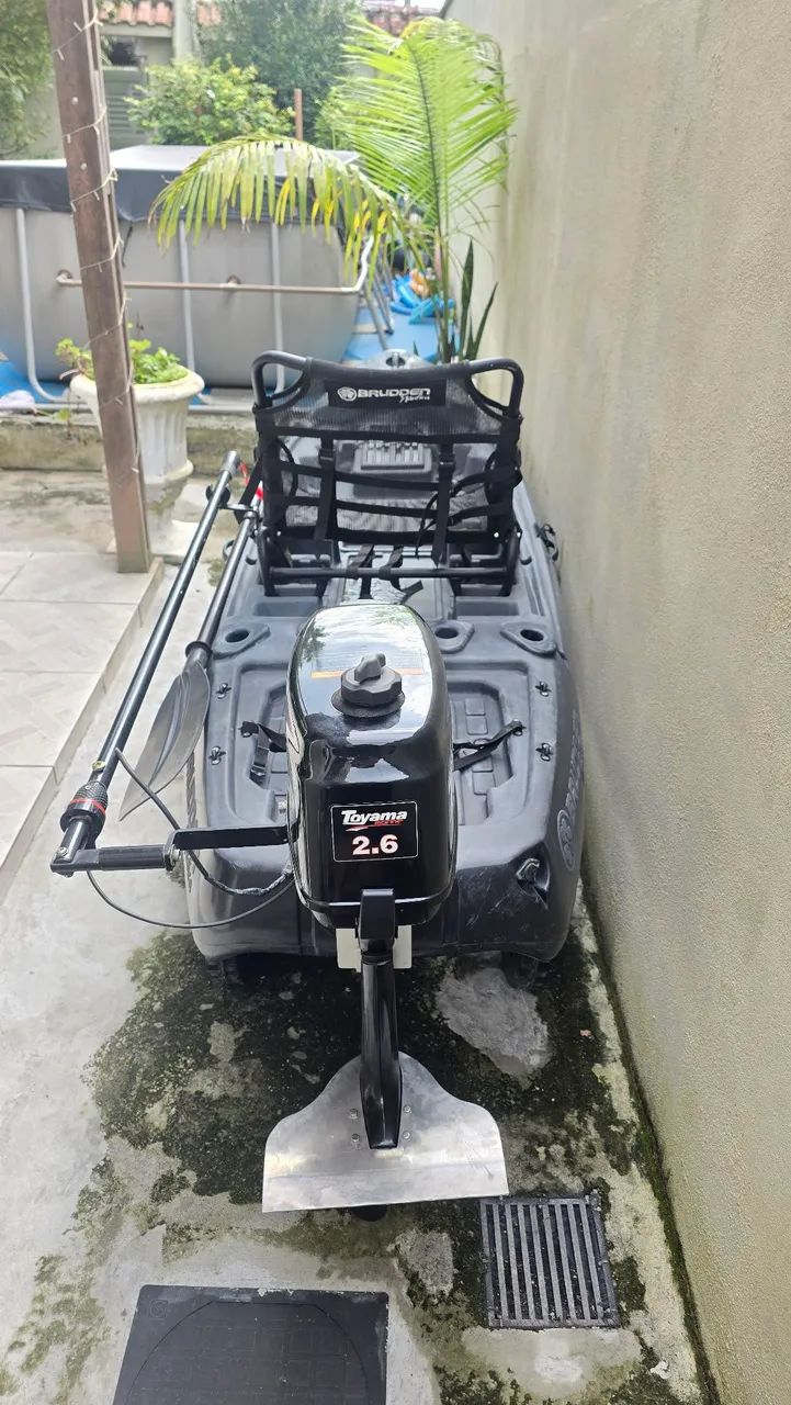 Caiaque Hunter Fishing 285 com motor Toyama 2.6hp - Foto 2