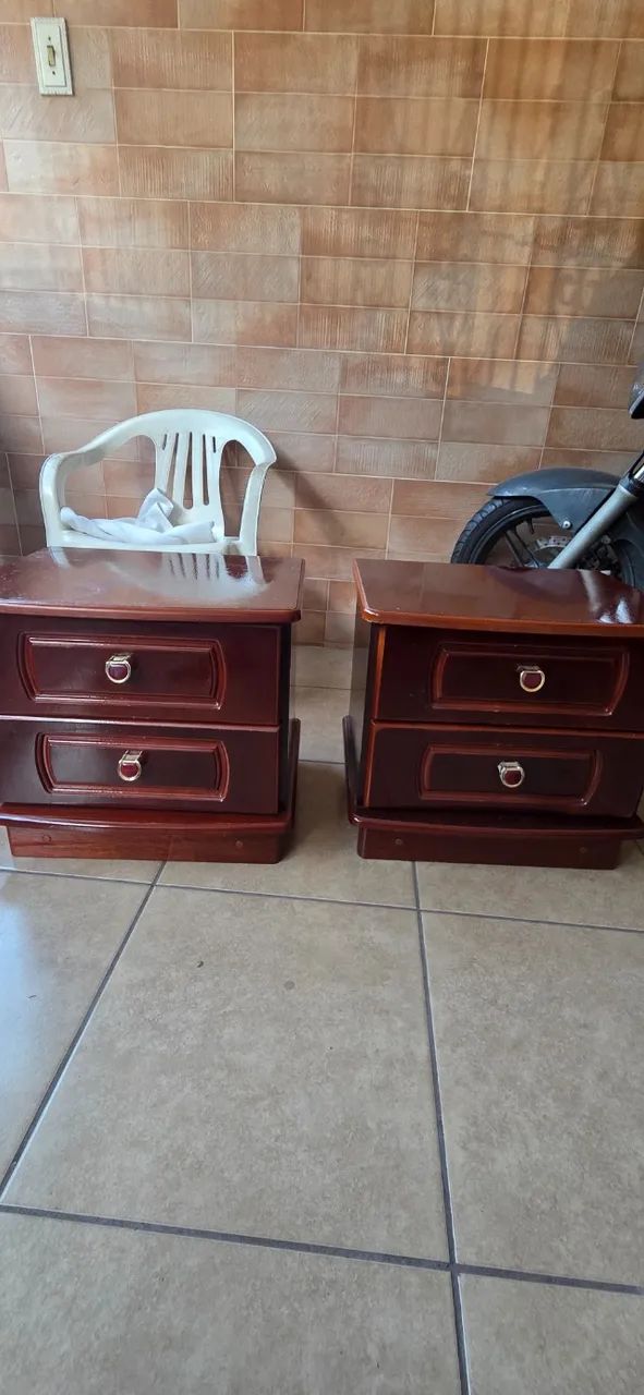 Mesa de Cabeceira