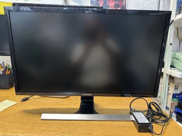Monitor 4K Samsung