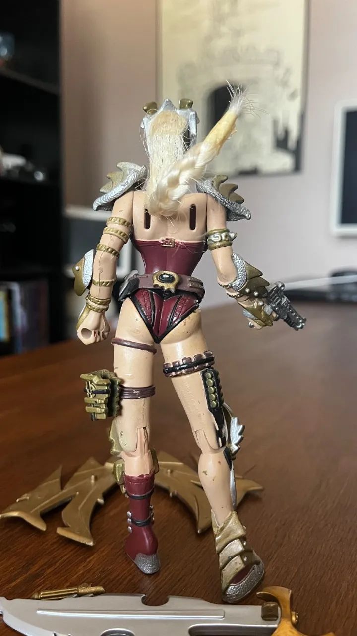 Tiffany The Amazon (Spawn - Series 6) McFarlane Toys - Foto 3