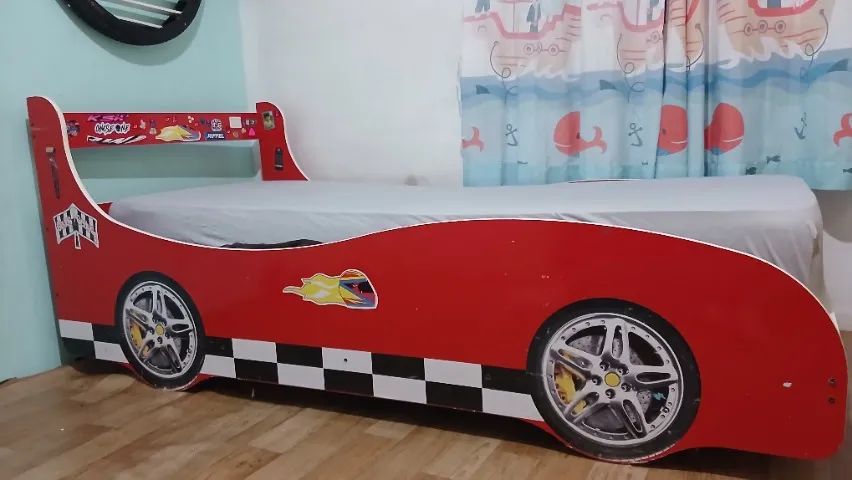 Cama infantil de carro 
