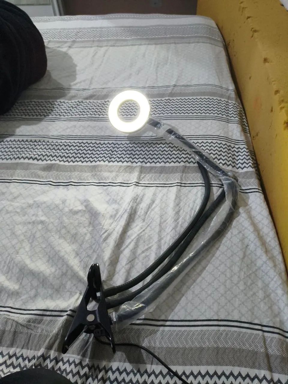 Ring Light de mesa com braço articulado flexível - Foto 3