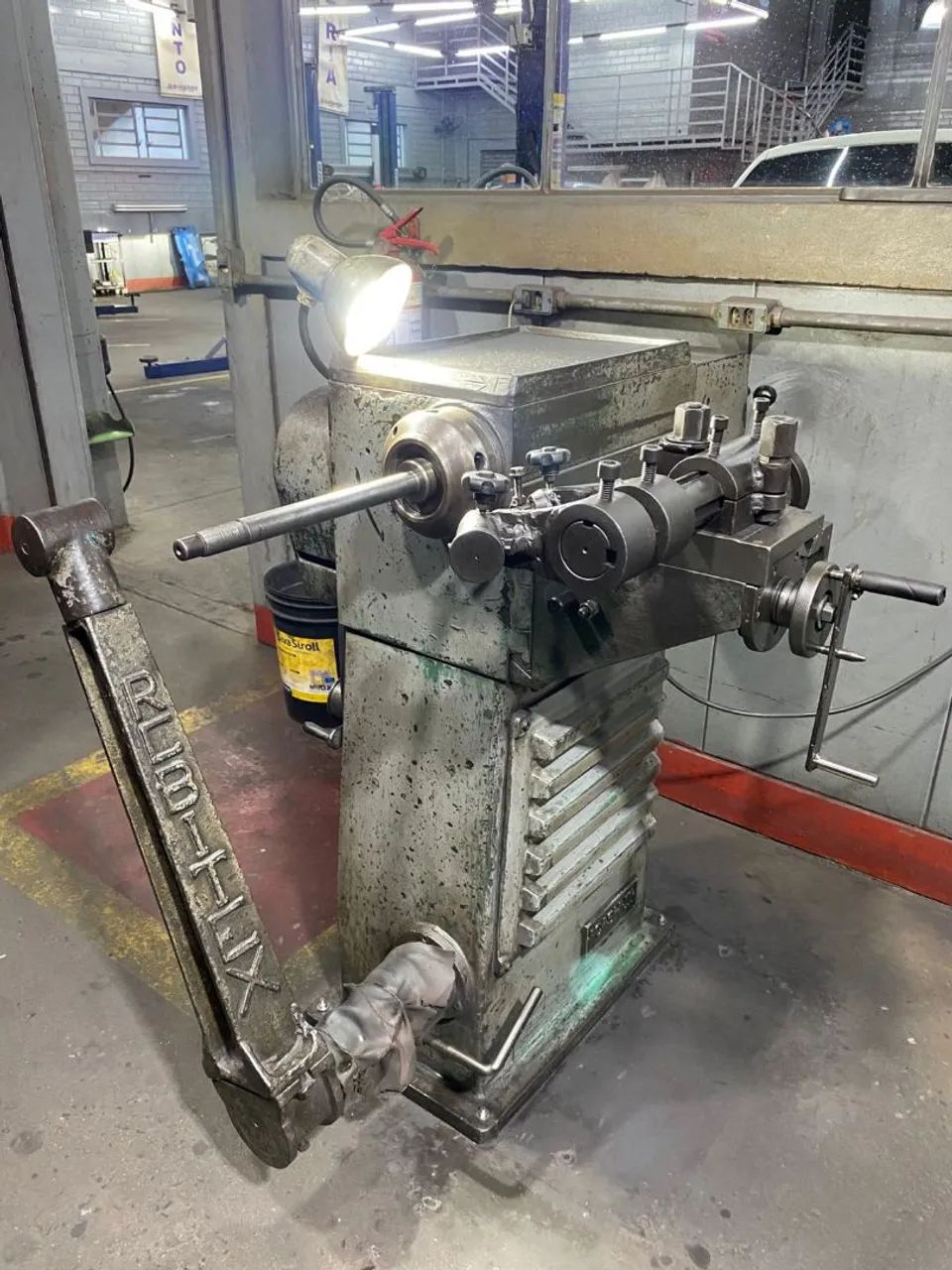 Torno para retifica discos tambores de freio - Foto 3