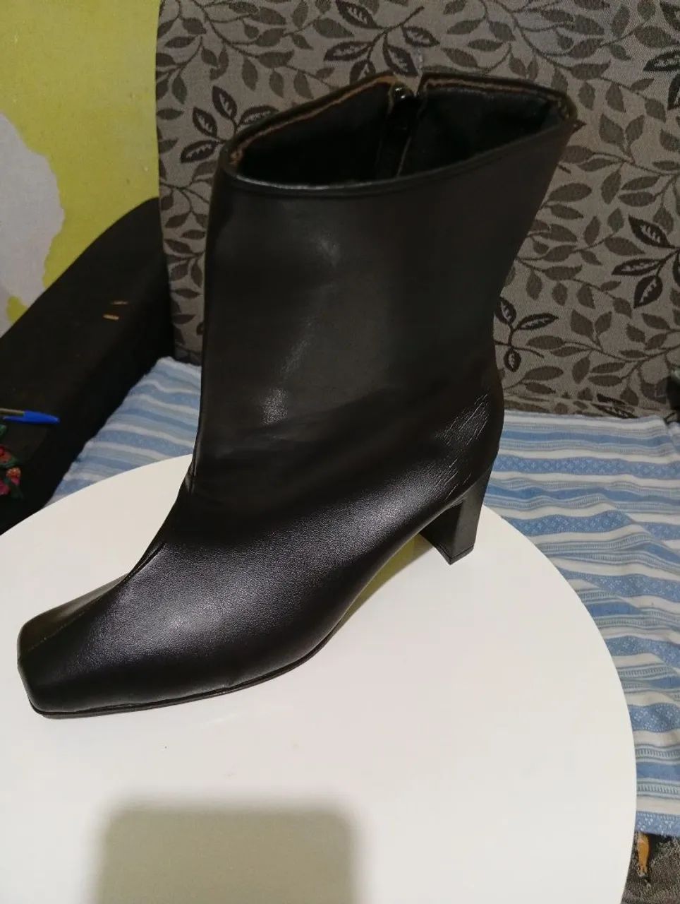 Vendo bota cano curto