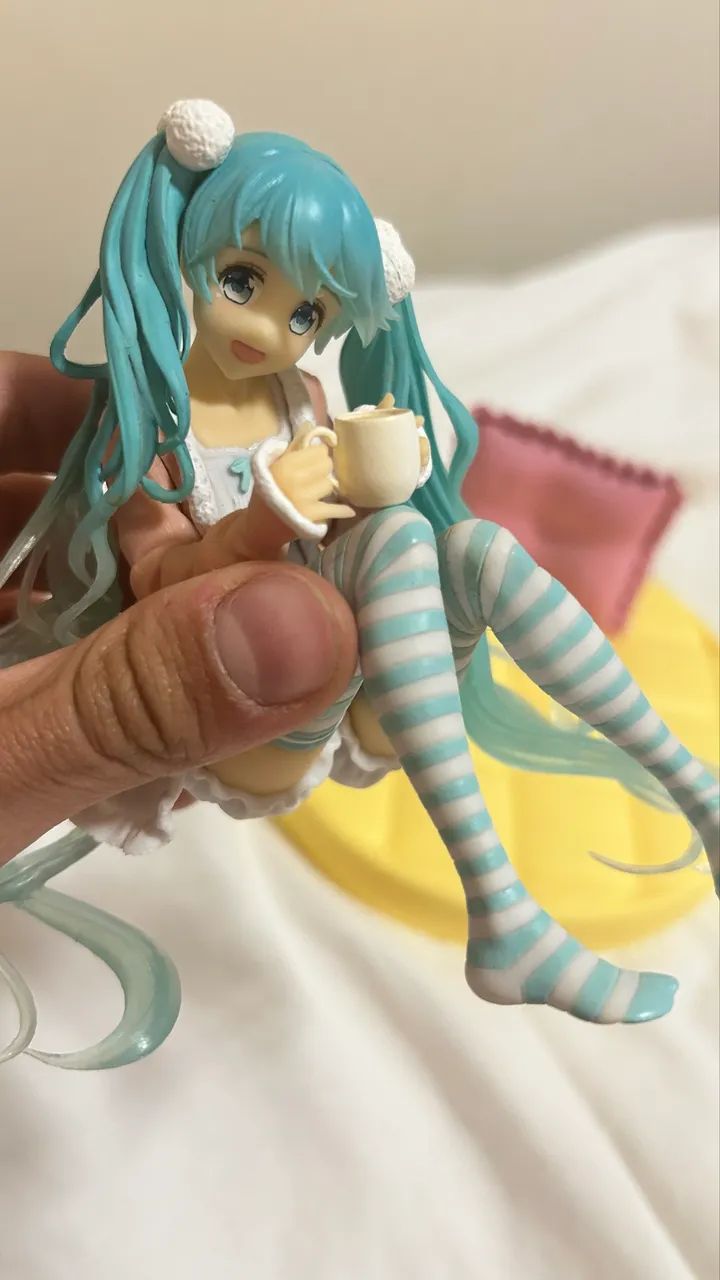 Figure Hatsune Miku original c Caixa - Foto 2