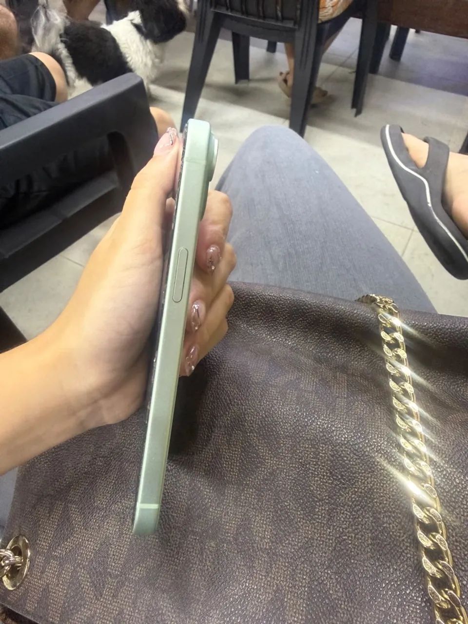 iPhone 15 128 verde - Foto 5
