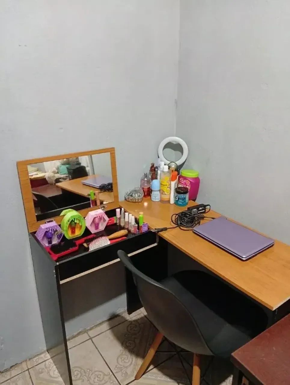PENTEADEIRA / ESCRIVANINHA EM L COM ESPELHO ? NOVA NA CAIXA - Foto 4