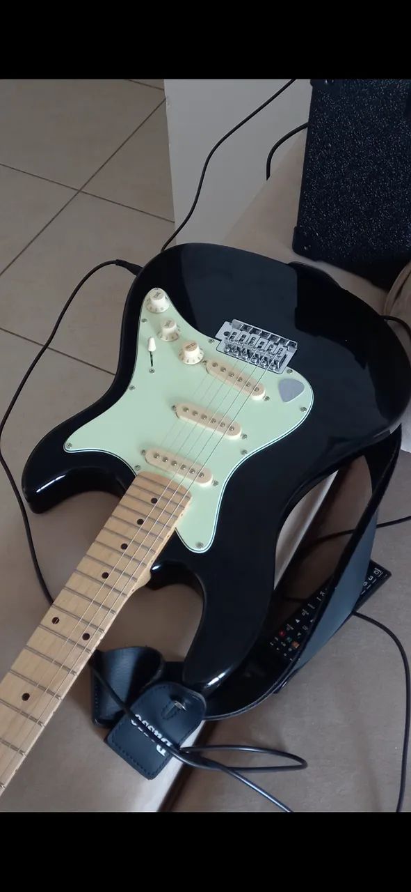 Guitarra - Foto 2