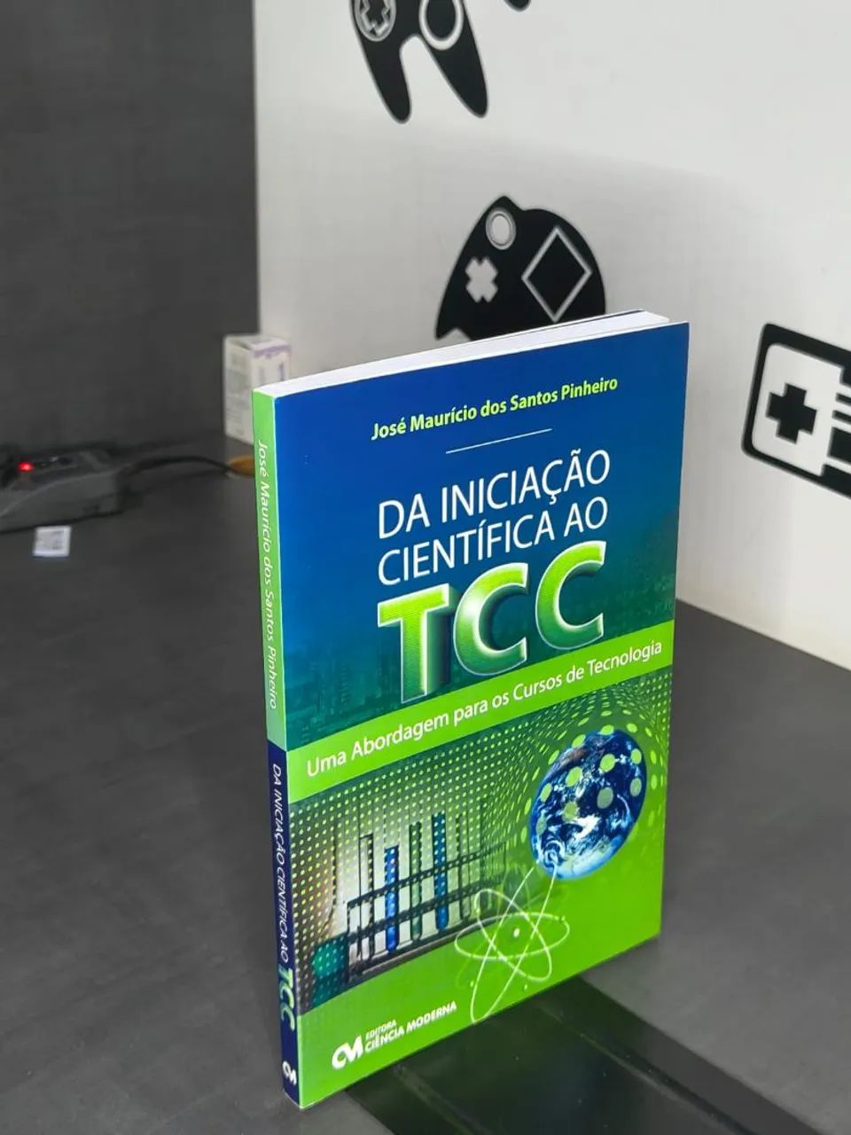 Livro TCC - Foto 2