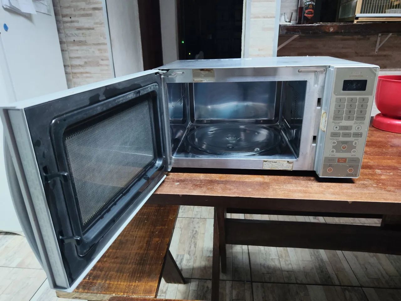 Microondas Brastemp inox 30L - Foto 5