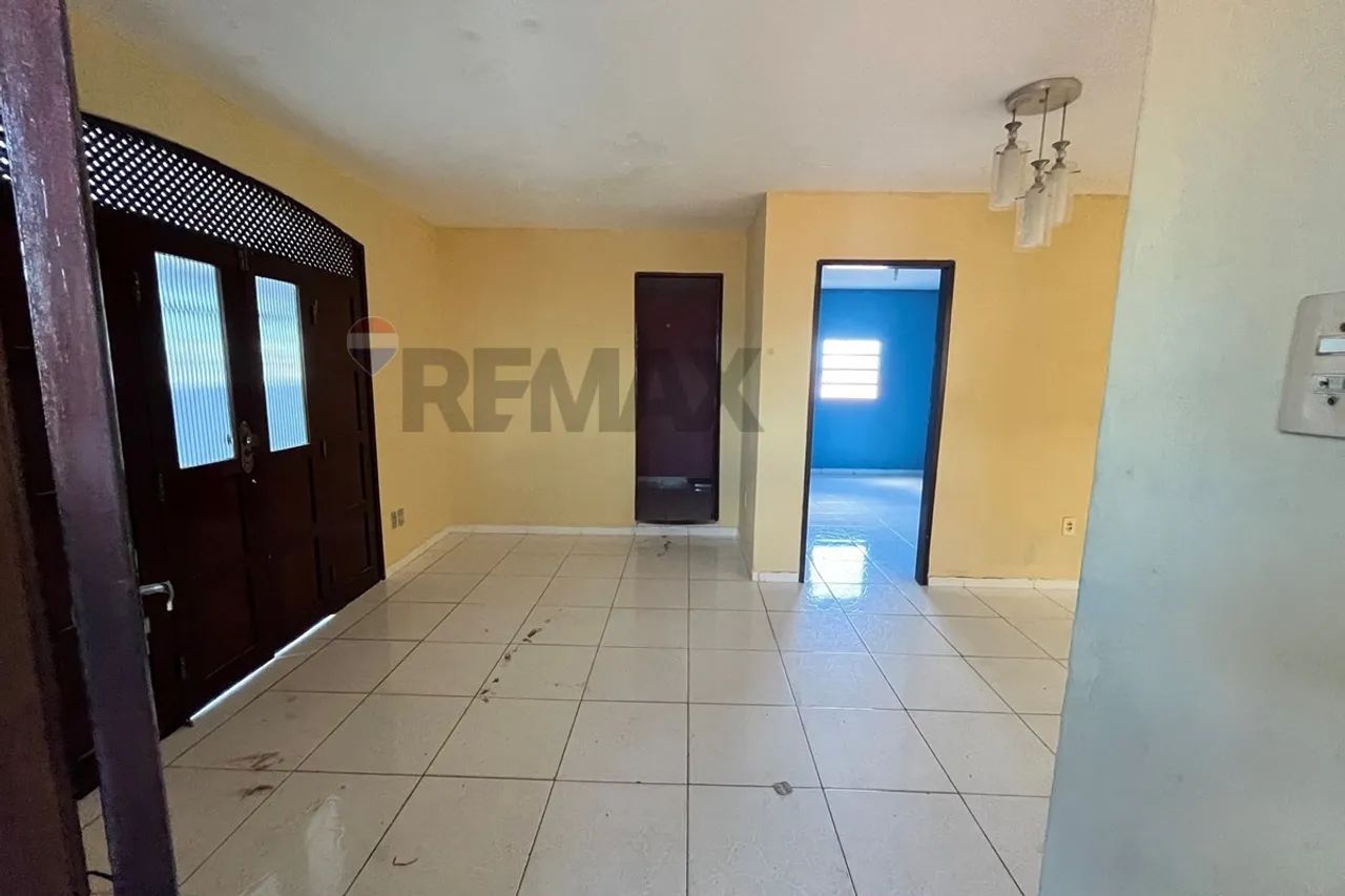 Casa com Ponto comercial em Avenida! 3/4 suítes + 1 master - Foto 5