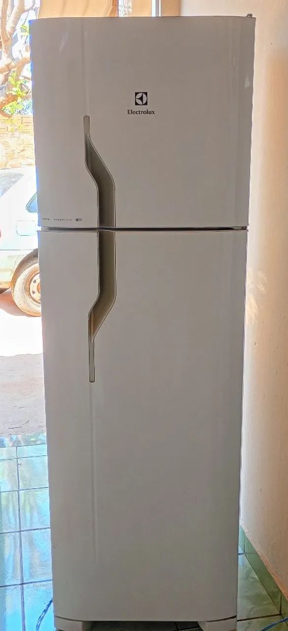 Vendo Geladeira 