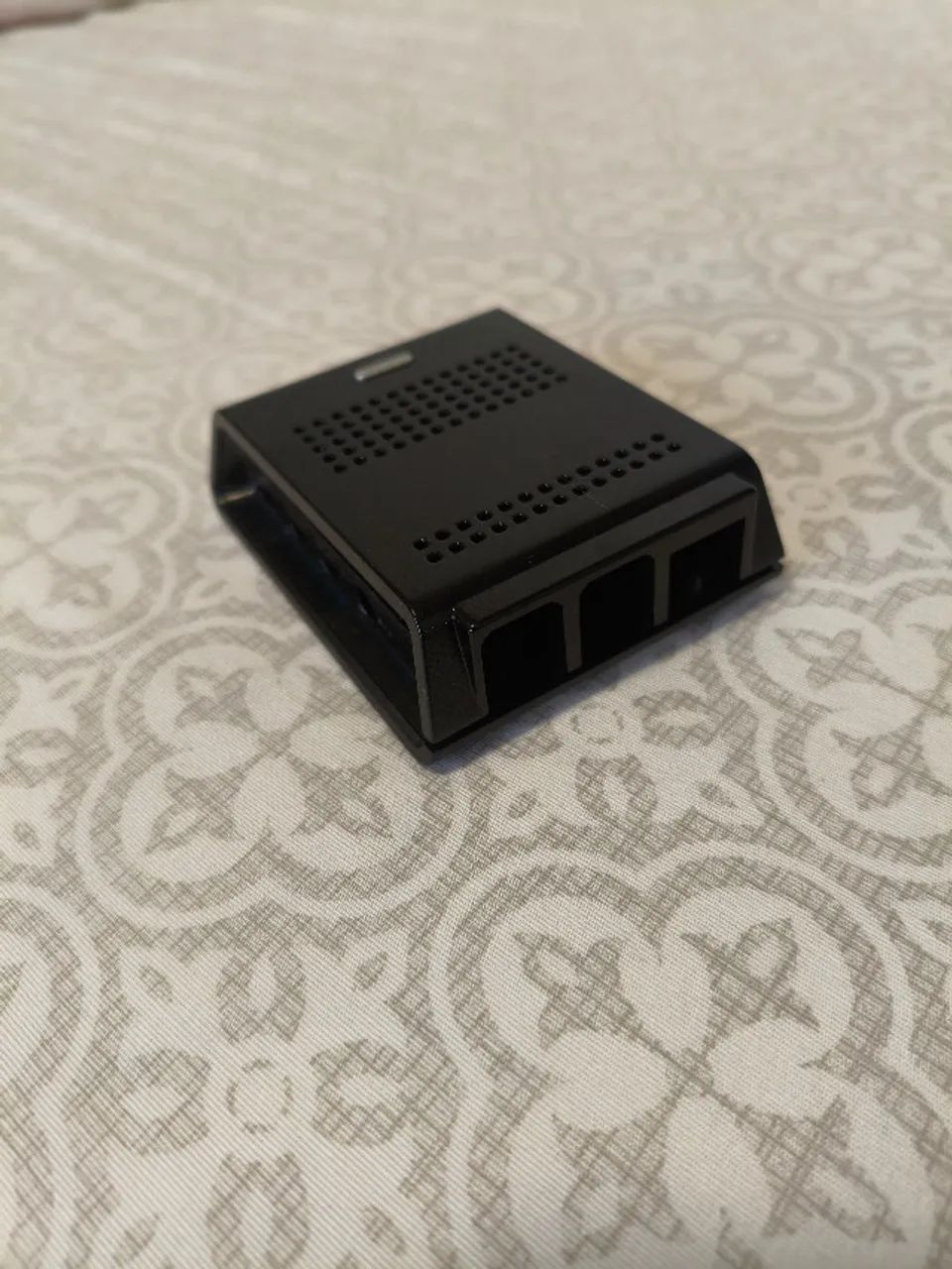 Gabinete Premium estilo Mini PC para Raspberry Pi 4 (Com Cooler e Botão Power) - Foto 3
