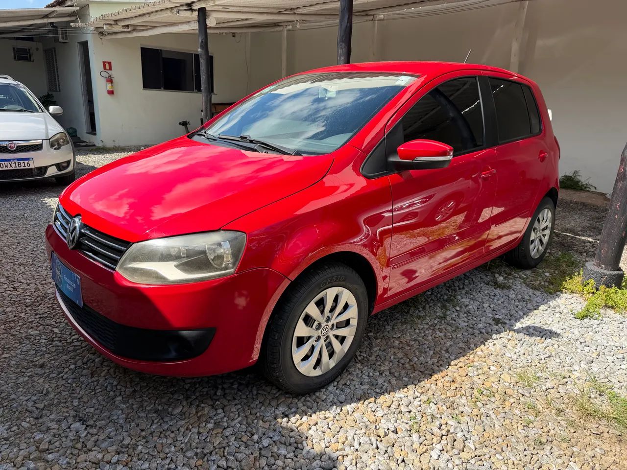 Volkswagen Fox Fox 1.0 Mi Total Flex 8V 3p 2014